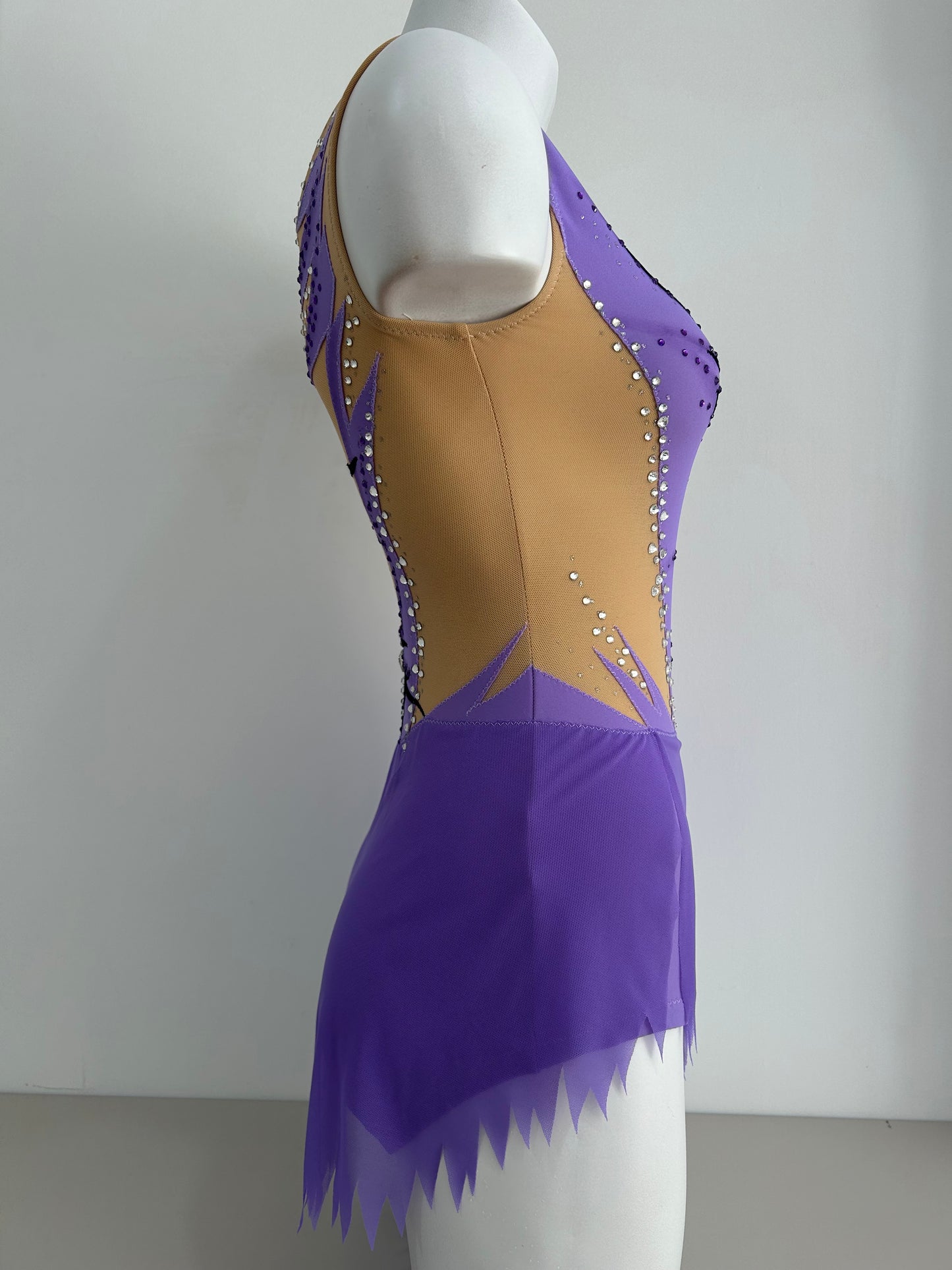 maillot competicion gimnasia ritmica competicion en venta madrid malla mallot maoit mayots gimnasta shaer tienda de gimnasia ritmica y maillots a medida en madrid españa envios elegante lila negro carne lateral