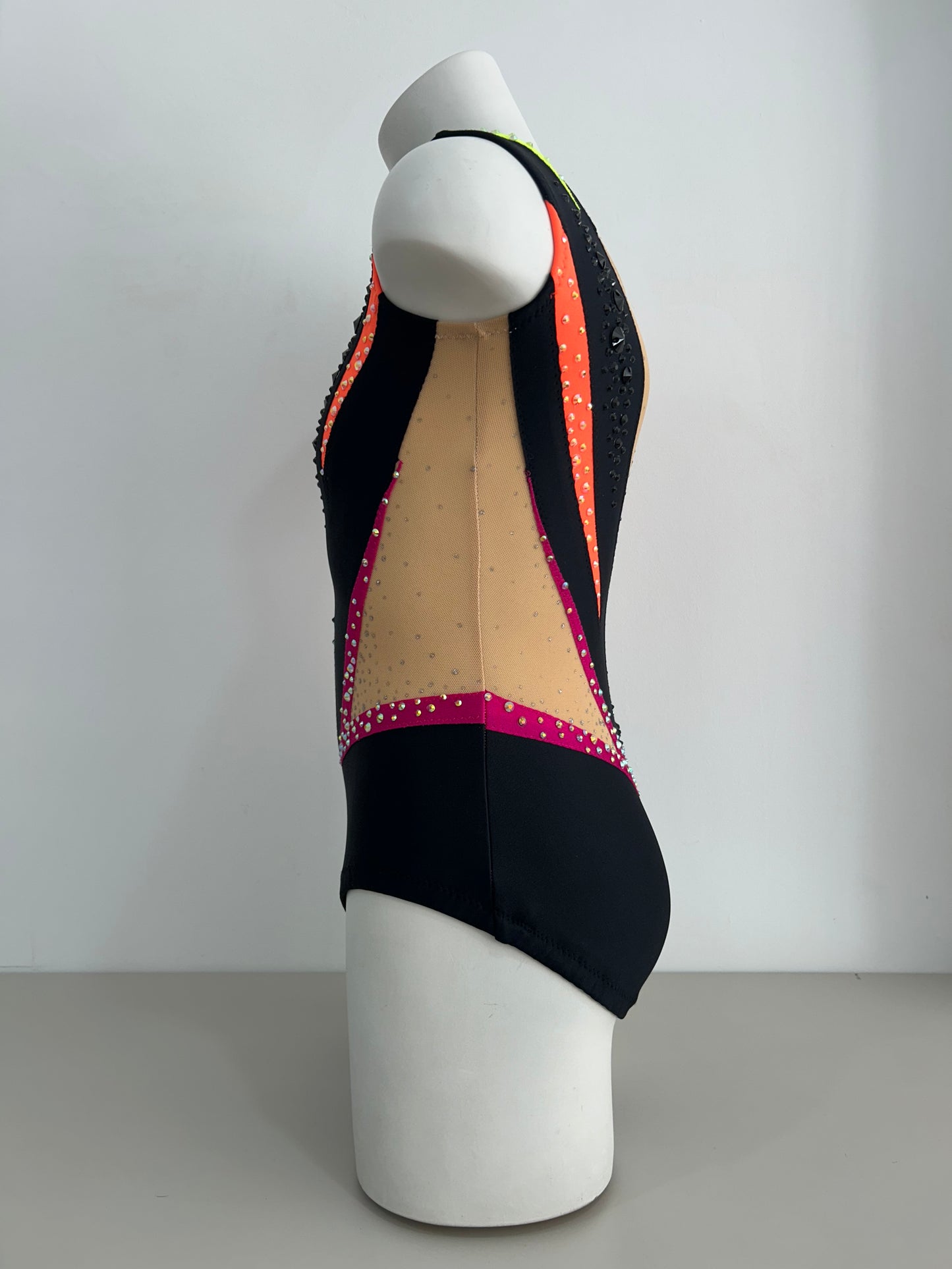 maillot competicion gimnasia ritmica competicion en venta madrid malla mallot maoit mayots gimnasta shaer tienda de gimnasia ritmica y maillots a medida en madrid españa envios negro fluor fosforito colorido alegre niña gimnasia lateral falda elegante