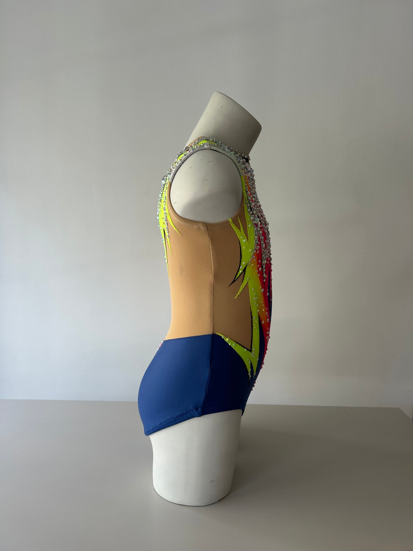 Maillot azul, amarillo y rosa ~ Talla 10
