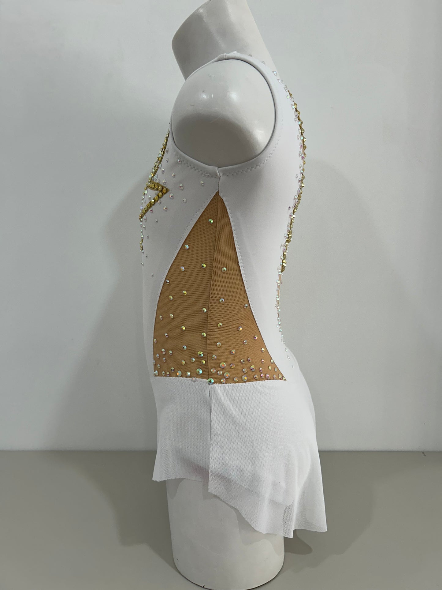 comprar Maillot_de_competicion con falda dorado y blanco malla_mallot_maillots_shaer_tienda_de_gimnasia_ritmica_en_madrid_maillots_de_competicion_en_venta_disponibles_en_Madrid_Espa_a_y_online