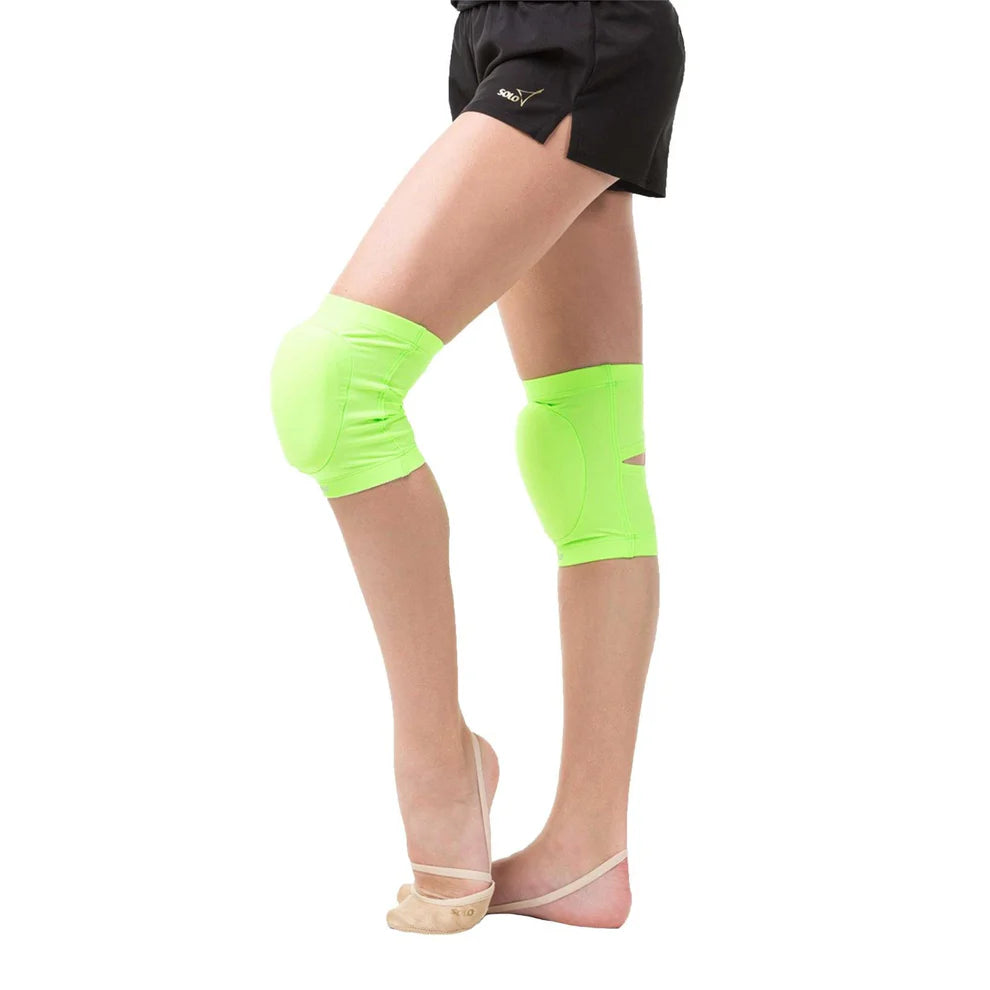 Rodilleras verde fluor marca solo rusia disponibles en shaer tienda de gimnasia ritmica en Madrid y online