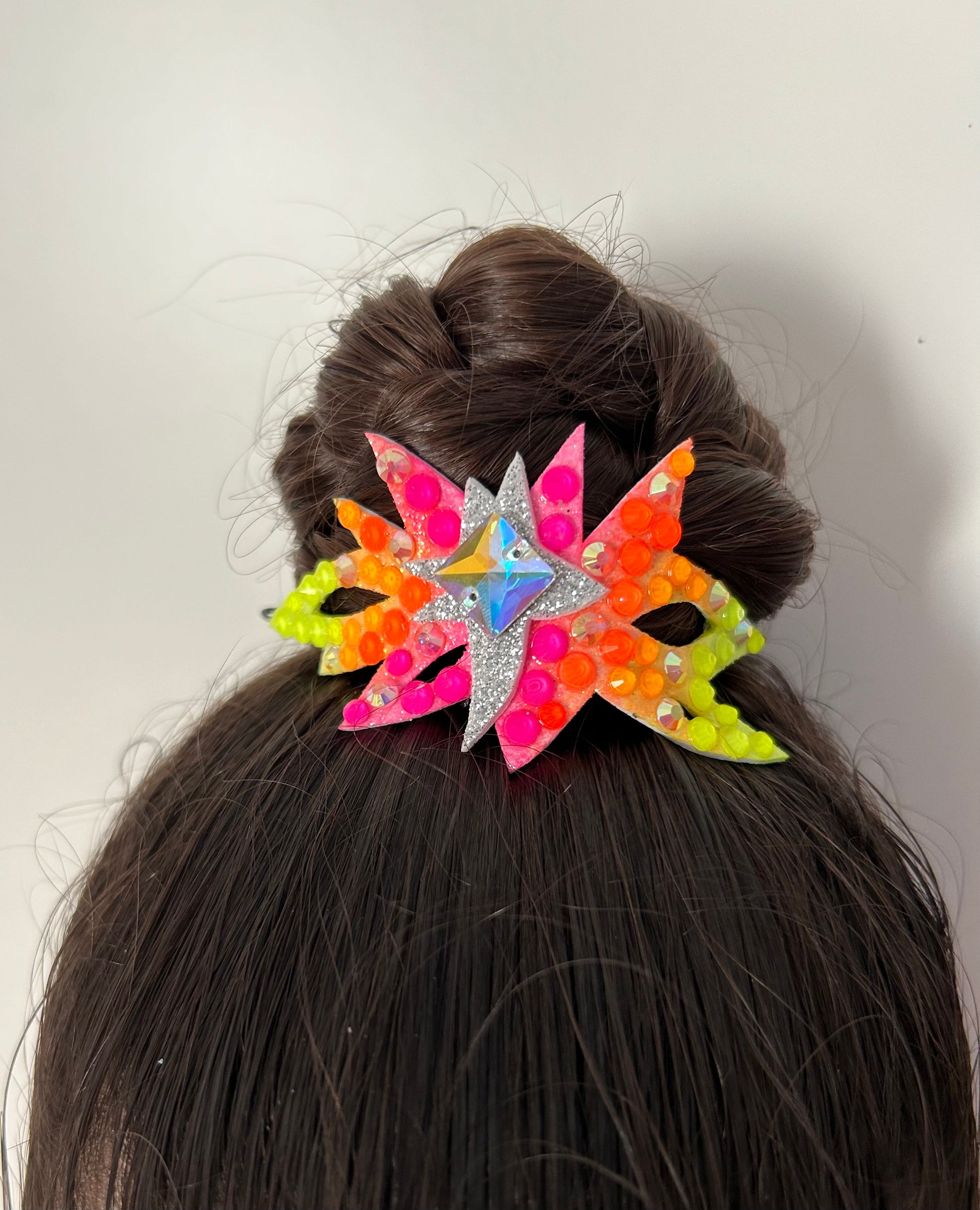adorno de moño colores fluor para gimnasta de gimnasia ritmica edicion limitada shaer amarillo naranja rosa plata aurora boreal