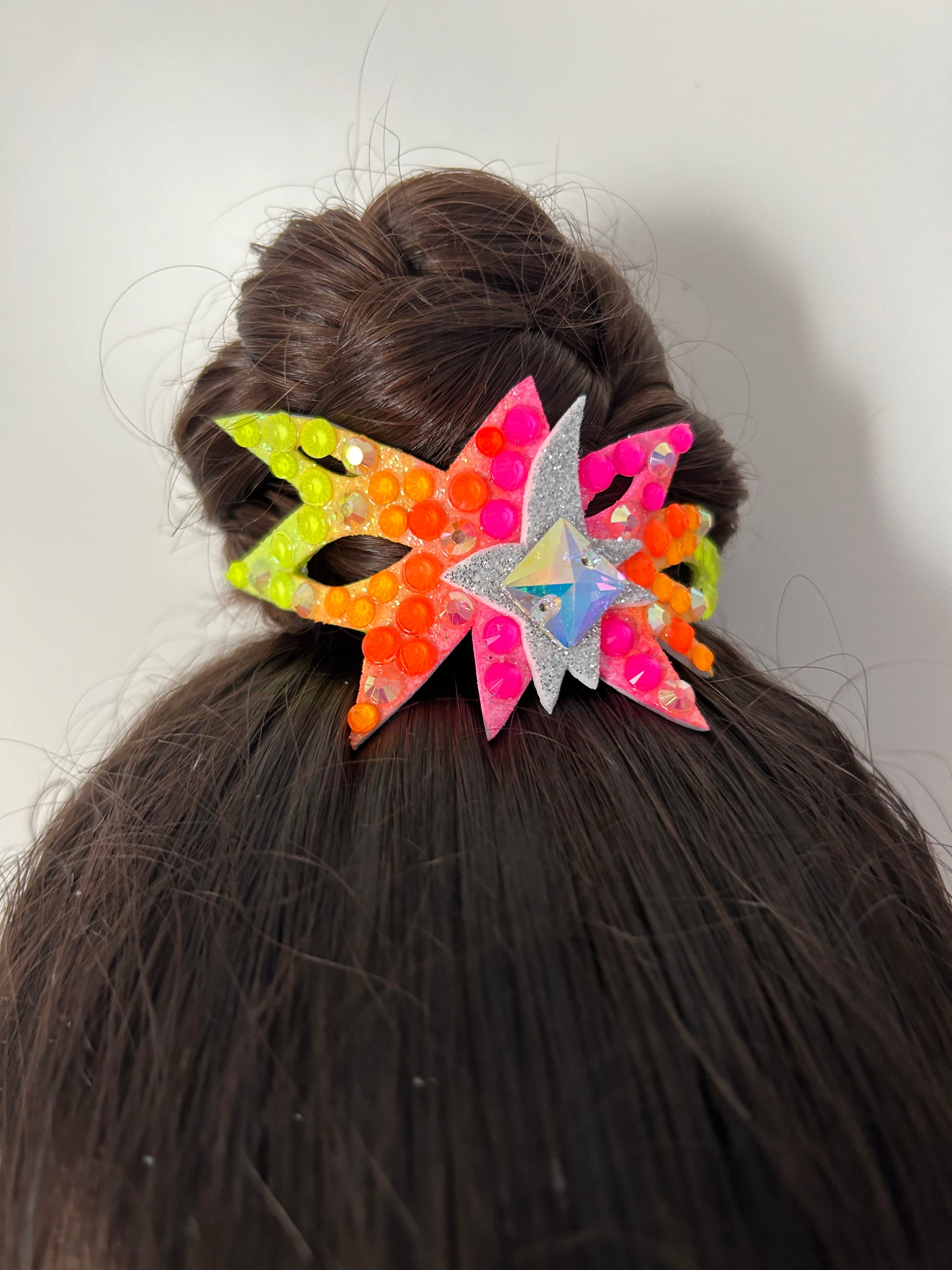 adorno de moño colores fluor para gimnasta de gimnasia ritmica edicion limitada shaer amarillo naranja rosa plata aurora boreal