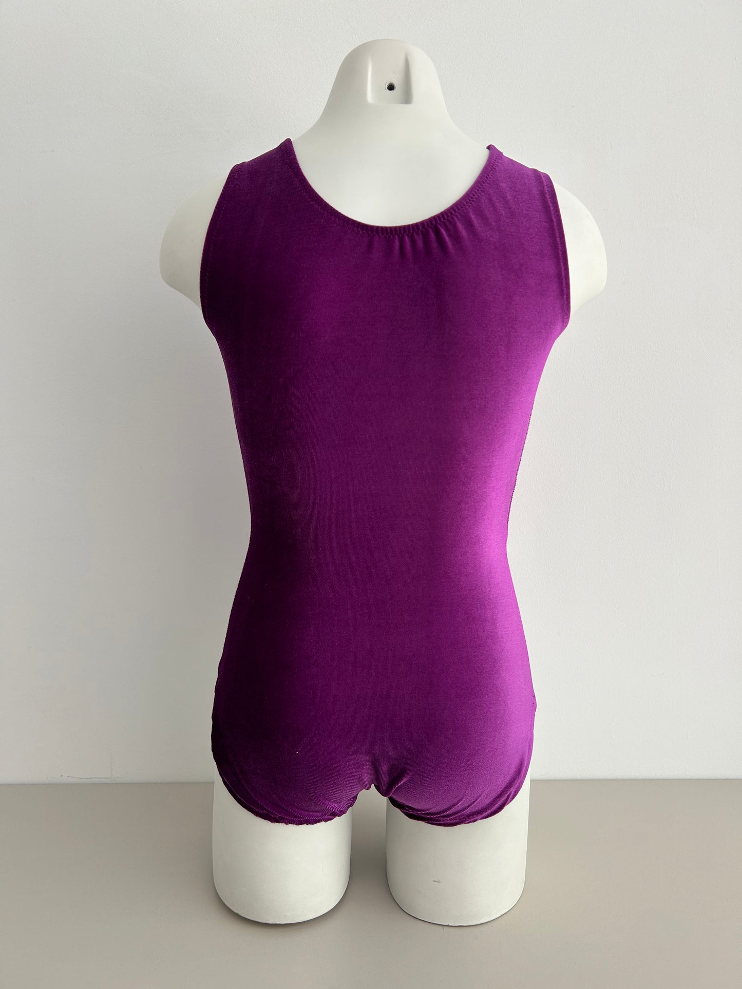 malla mallot maillots shaer tienda de gimnasia ritmica en madrid morado terciopelo espalda