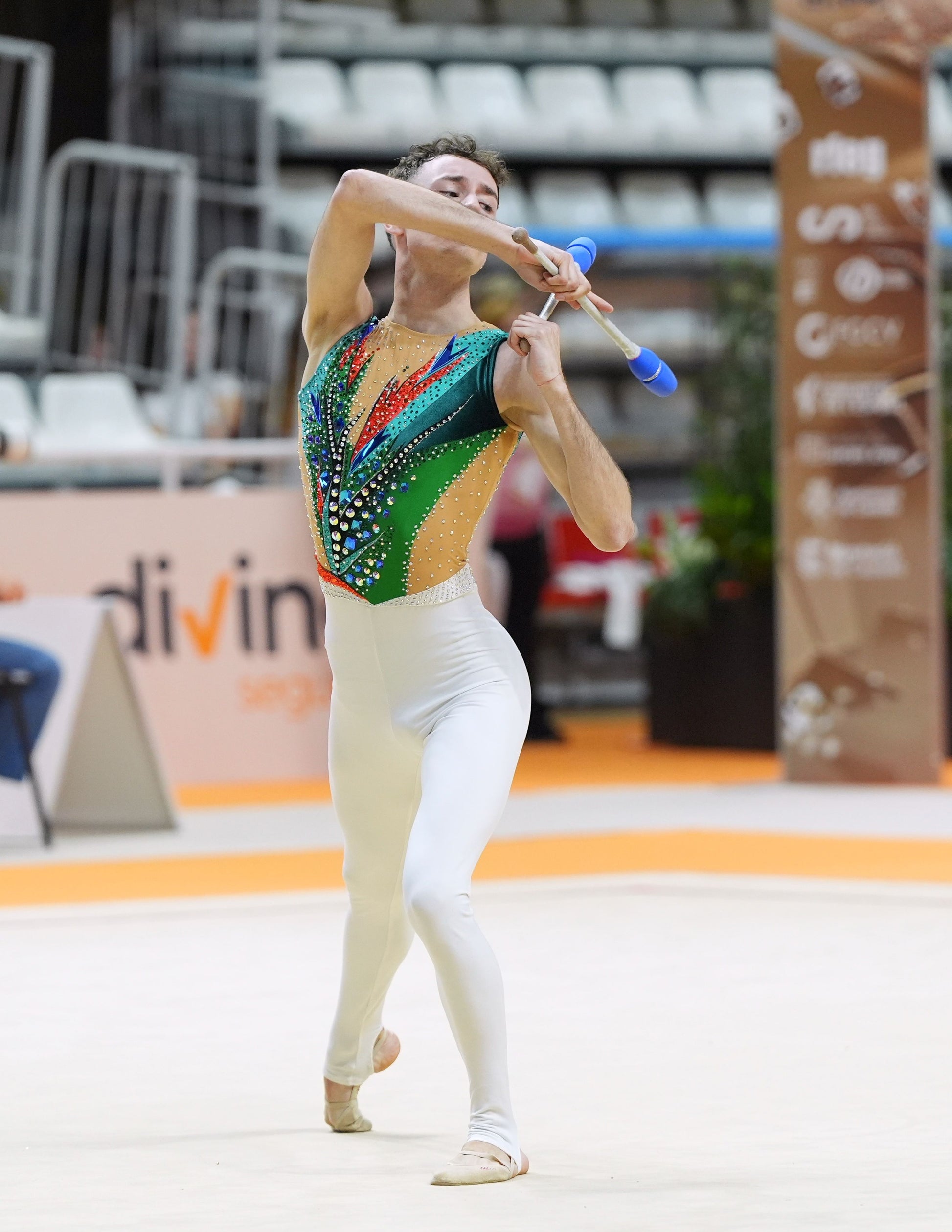 mono a medida gimnasia ritmica chico en madrid