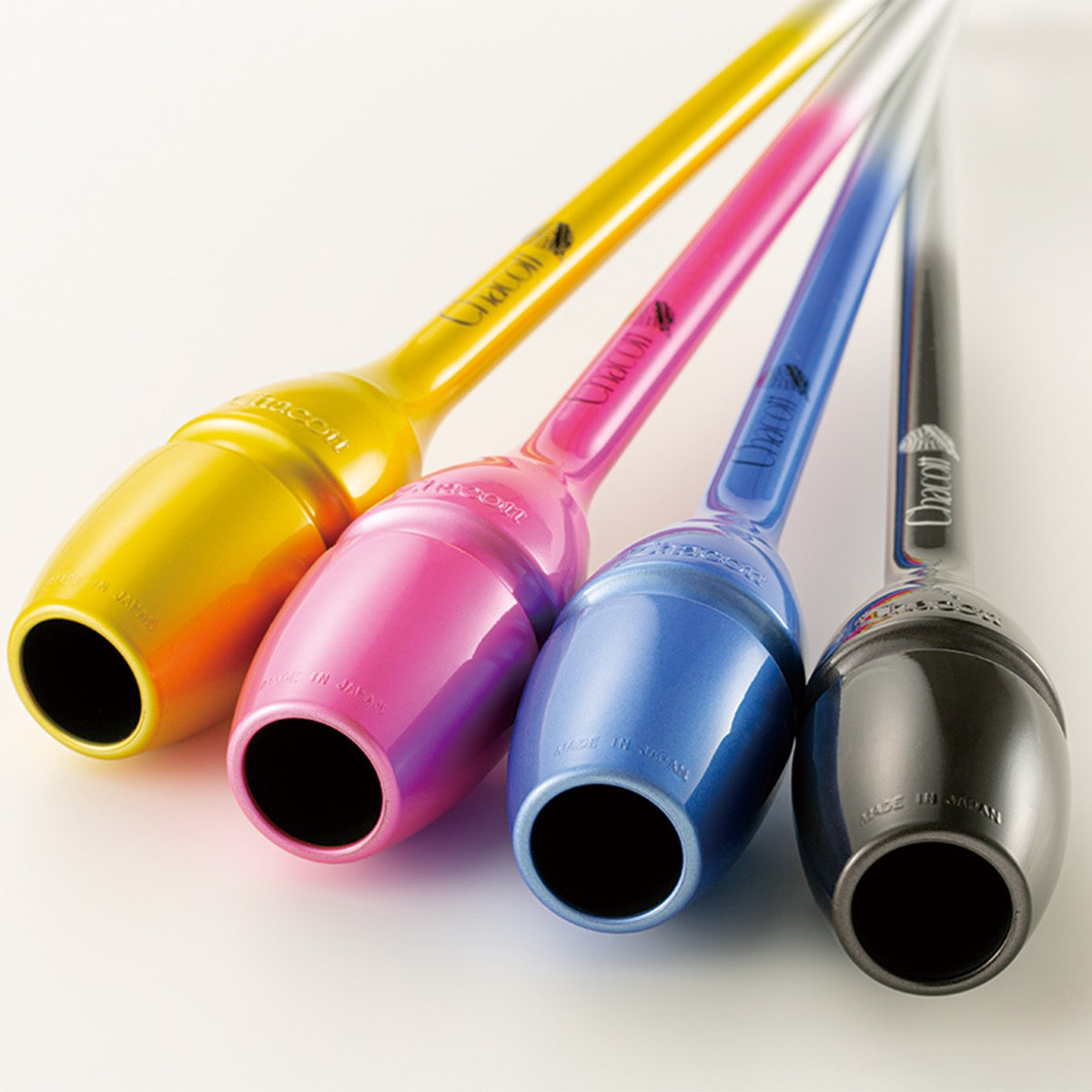 mazas degradadas Chacott amarillo rosa azul negro detalle shaer tienda de gimnasia rítmica en Madrid