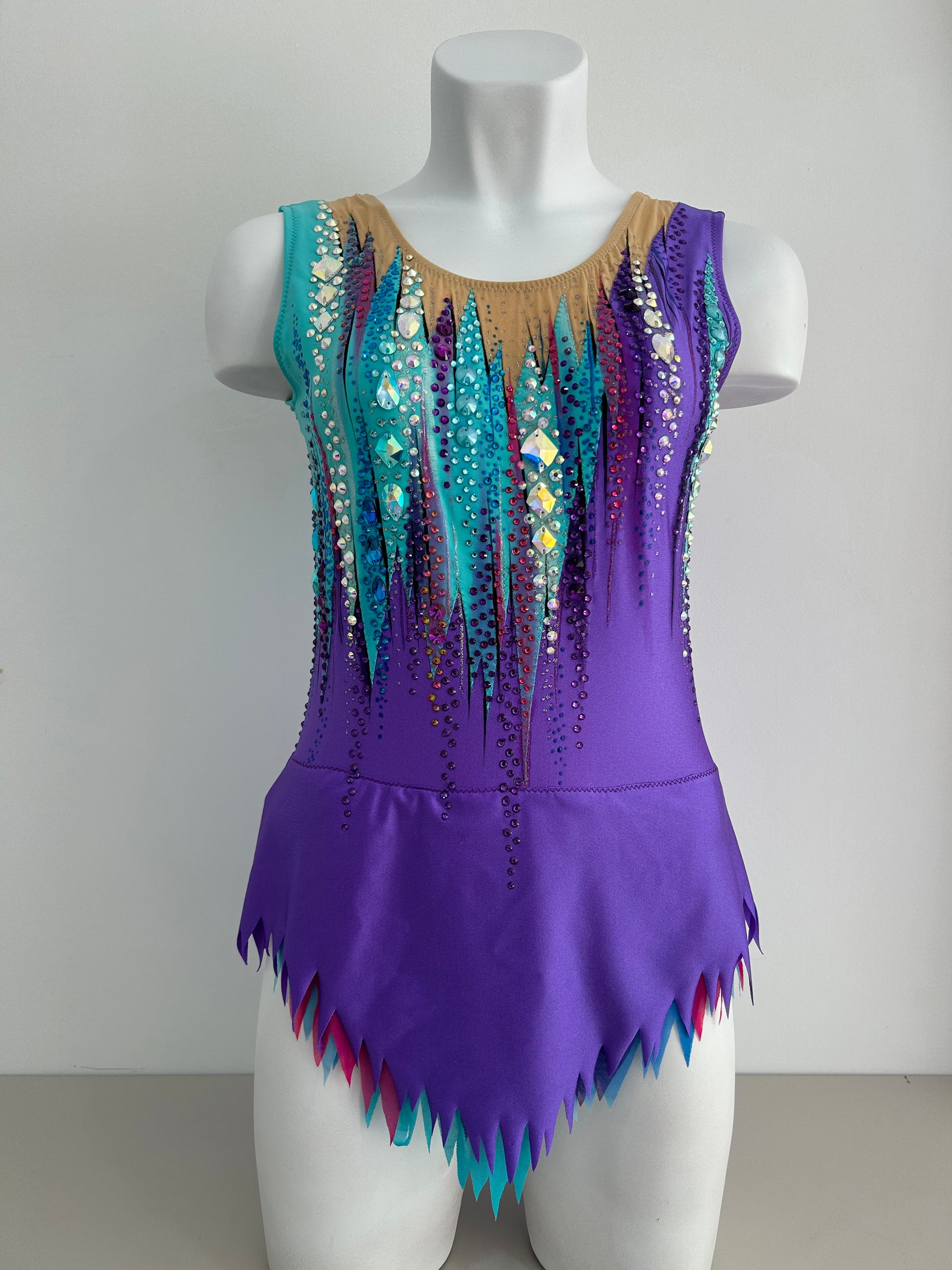 maillot competicion gimnasia ritmica competicion en venta madrid  malla mallot maoit mayots gimnasta shaer tienda de gimnasia ritmica y maillots a medida en madrid españa envios morado turquesa rosa falda picos bonito colorido elegante