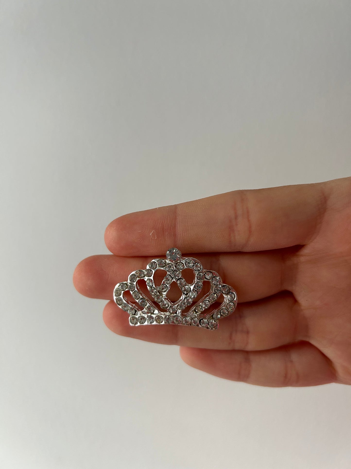 Adorno de moño - coronita metal pequeña