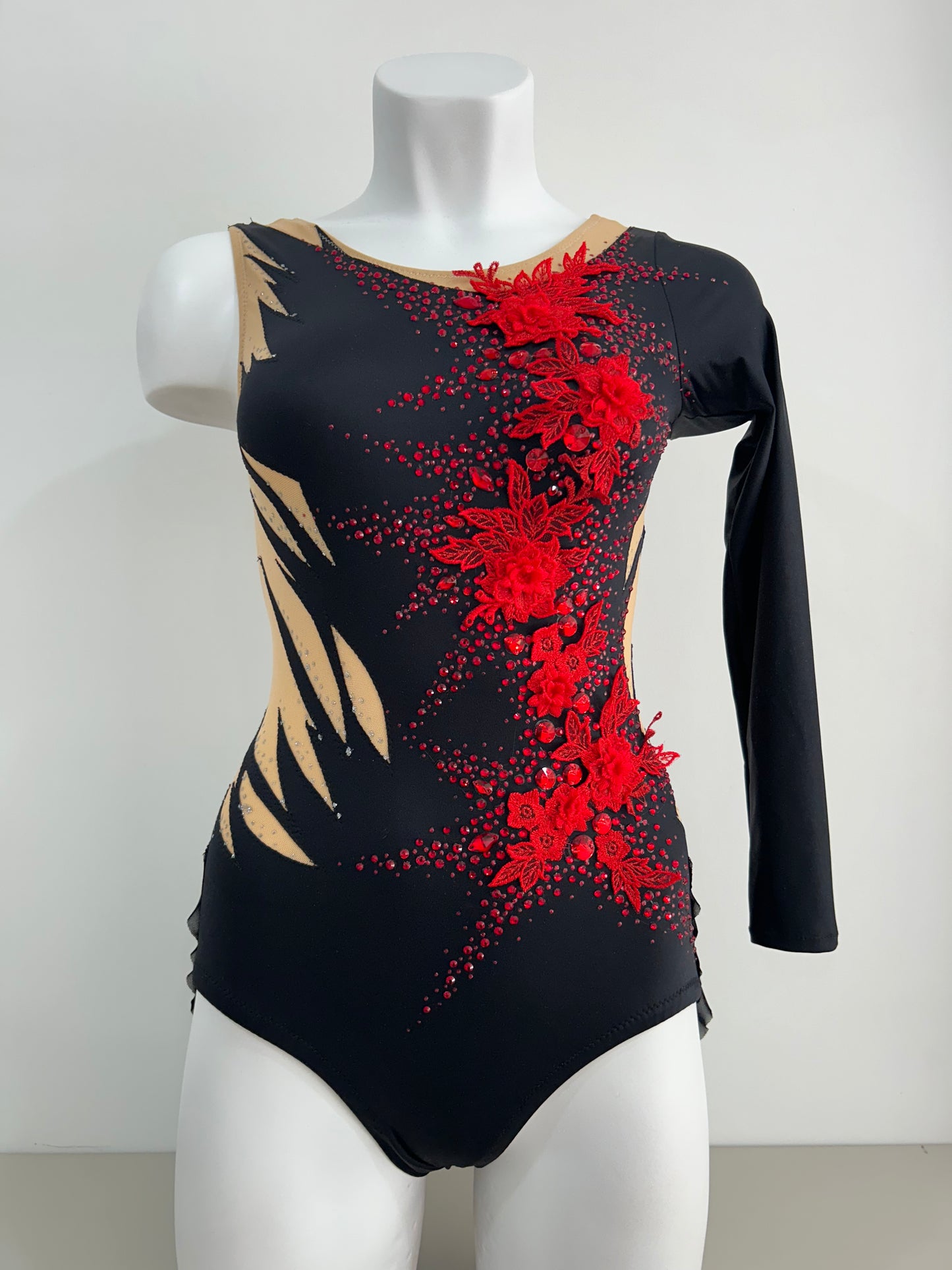 Maillot negro con flores ~ Talla 16