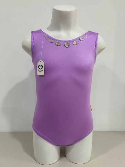 Maillot lila con corazón ~ Talla 8