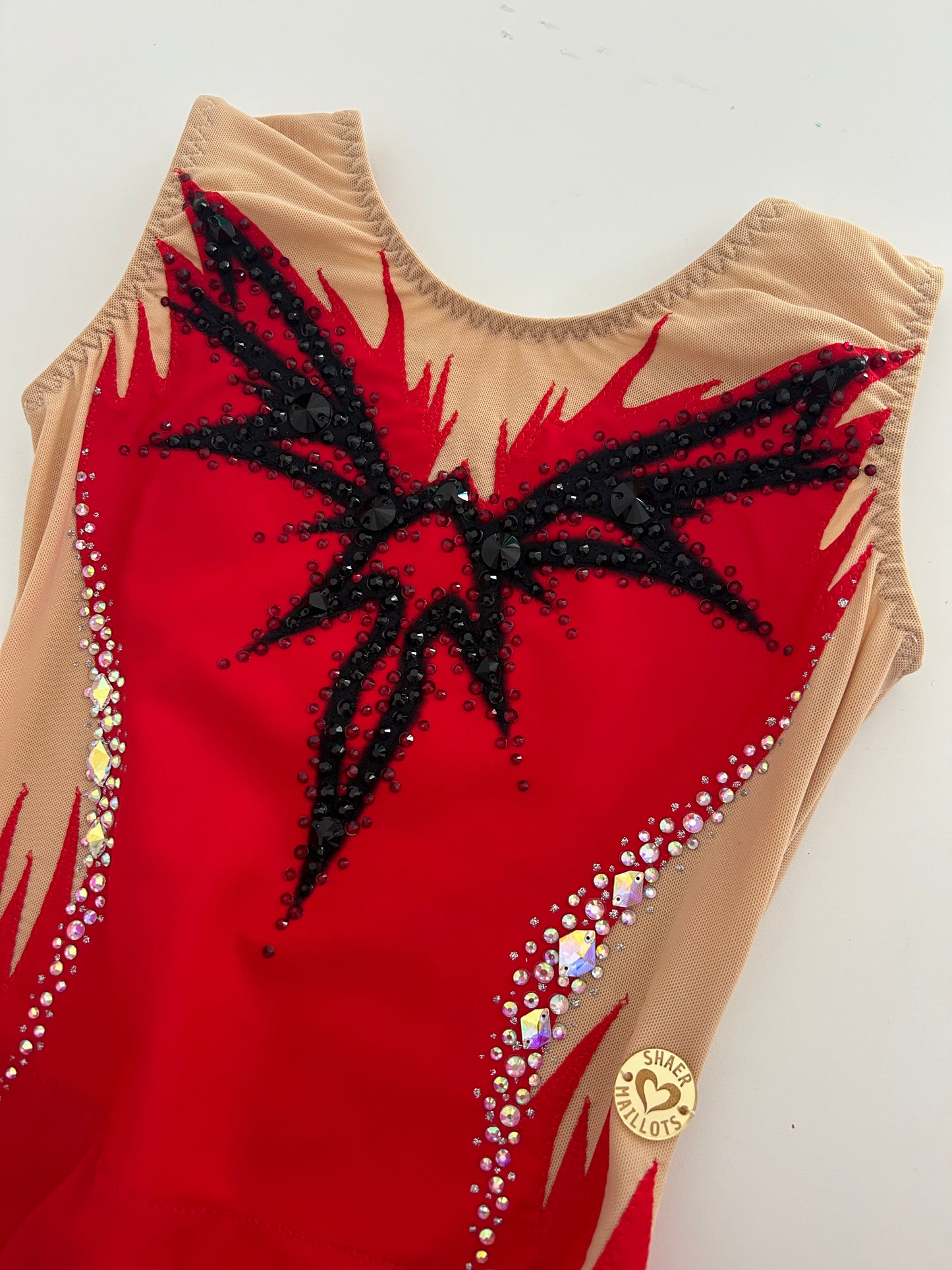 Maillot rojo y negro ~ Talla 16