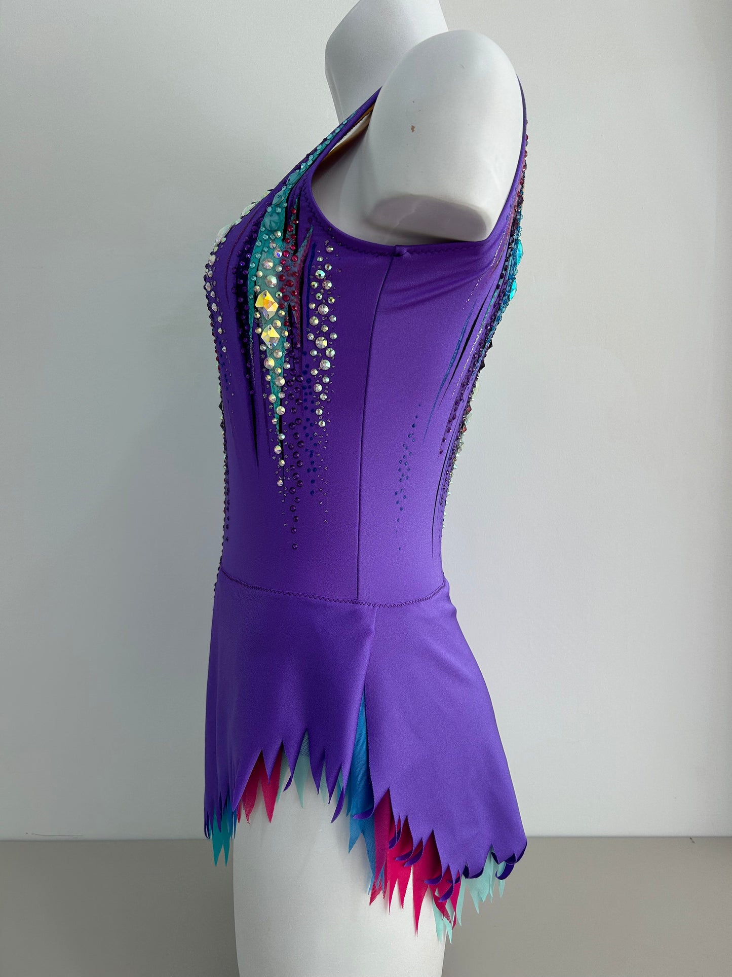 maillot competicion gimnasia ritmica competicion en venta madrid  malla mallot maoit mayots gimnasta shaer tienda de gimnasia ritmica y maillots a medida en madrid españa envios morado turquesa rosa falda picos bonito colorido elegante lados