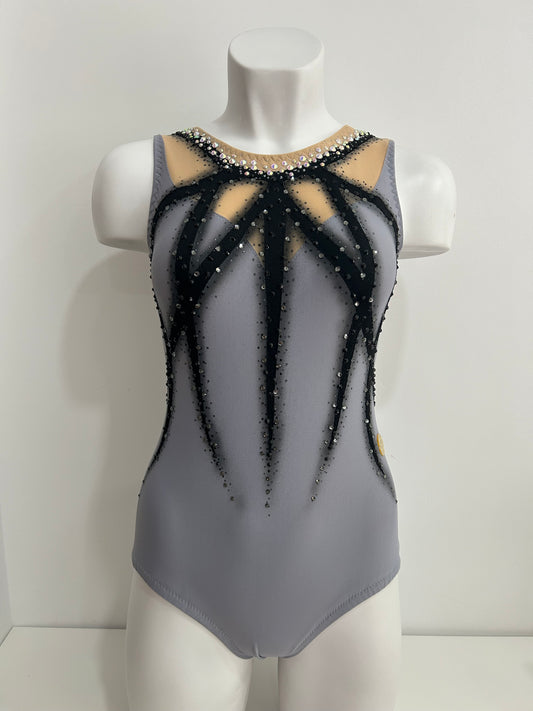 Maillot gris y negro~ talla S