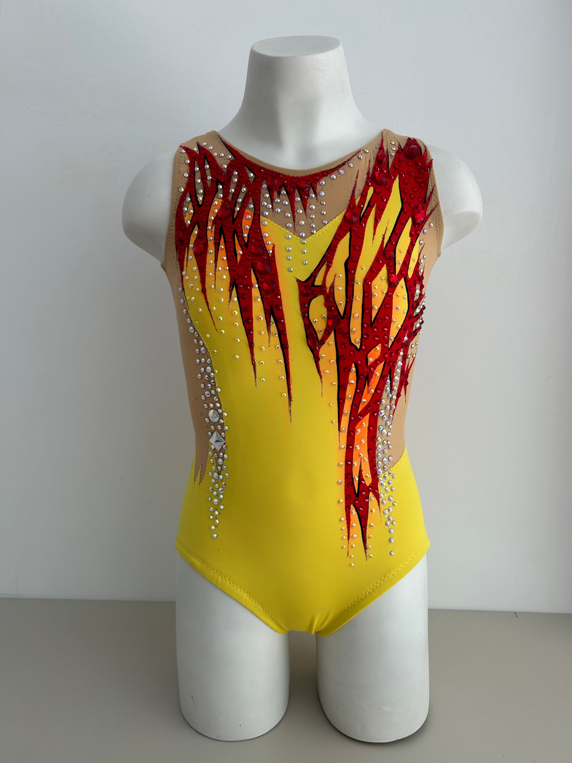 Maillot de competición amarillo y rojo malla mallot maillots shaer tienda de gimnasia ritmica en madrid maillots de competicion en venta disponibles en Madrid España y online 
