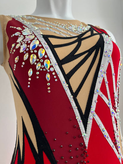 Maillot de competición negro y granate volantes flamenco falda para niña malla mallot maillots shaer tienda de gimnasia ritmica en madrid maillots de competicion en venta disponibles en Madrid España y online 