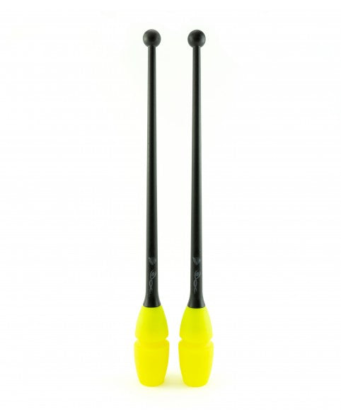 mazas venturelli gimnasia ritmica color negro y amarillo