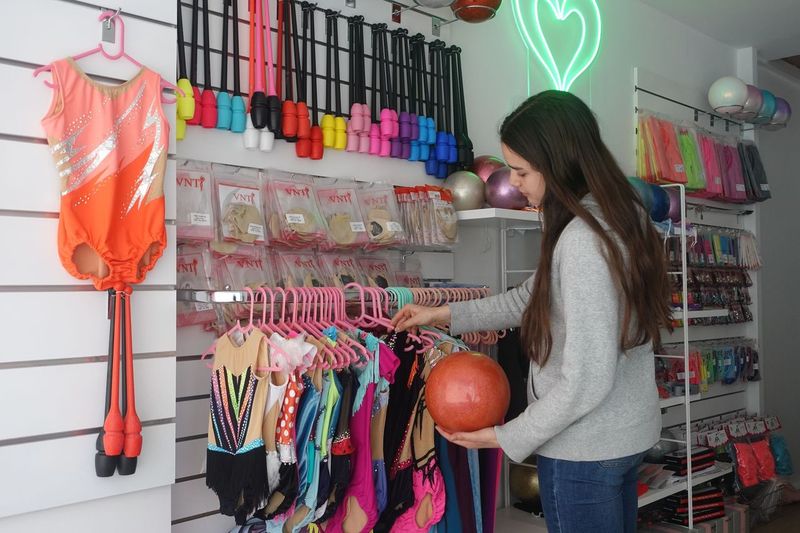 Shaer tu nueva tienda de gimnasia ritmica en Madrid , ven a avenida de betanzos 59 local trasero barrio del pilar a por todo lo que necesita tu gimnasta  madrid norte 